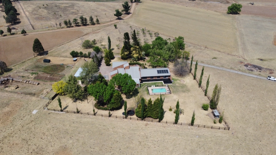 5 Bedroom Property for Sale in Bethlehem Rural Free State